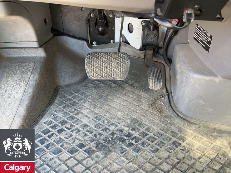 2012-mercedes-benz-sprinter-3500-image-17