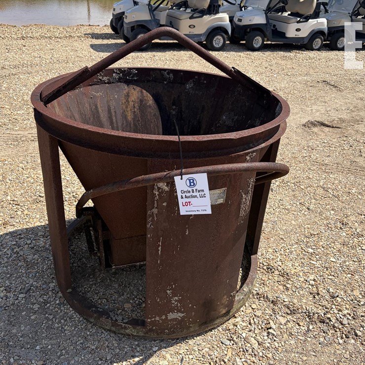 GAR-BRO EQUIPMENT CONCRETE BUCKET