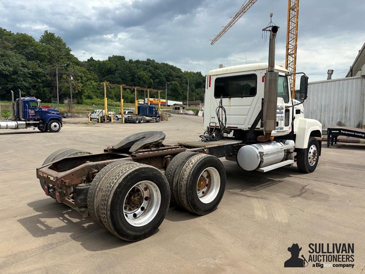 2007-mack-chn613-image-5