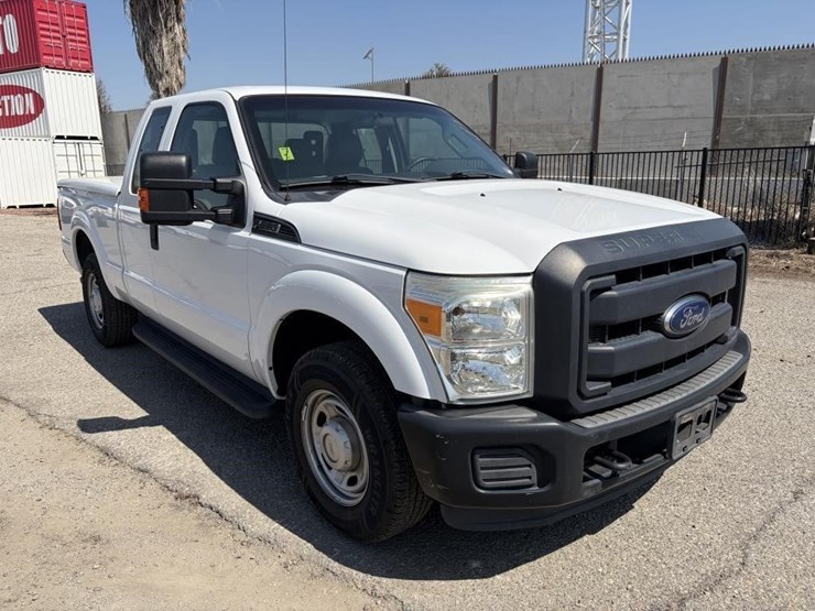 2015-ford-f250-image-2
