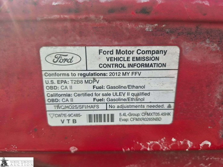 2012-ford-cargo-image-13