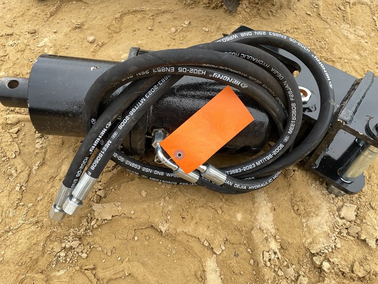 #2070-•-new-mini-auger-attachment-image-4