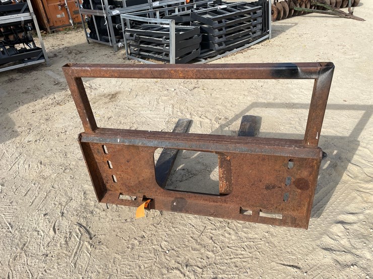 #3398-•-skid-steer-fork-attachment-image-6