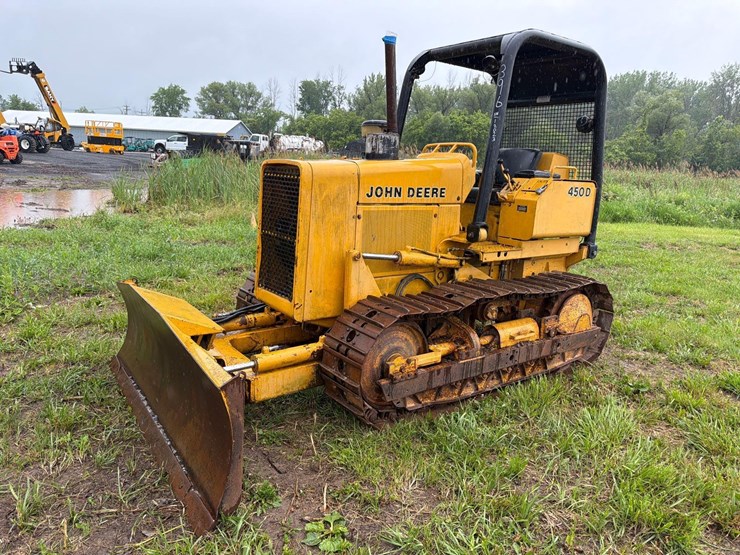 deere-450d-image-3