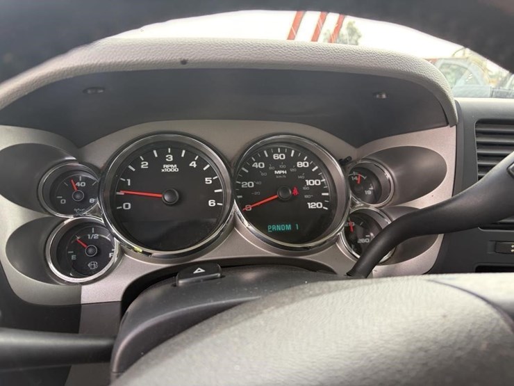 2012-gmc-sierra-2500-image-19