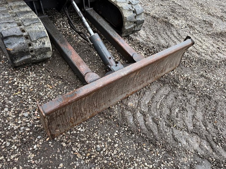 bobcat-331-image-10