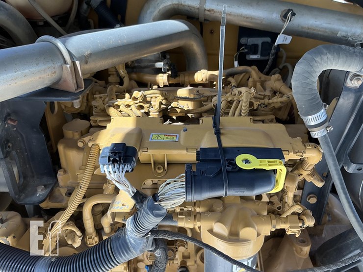 2016-caterpillar-tl642d-image-14