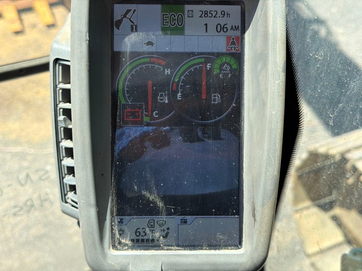 2019-deere-135g-image-29