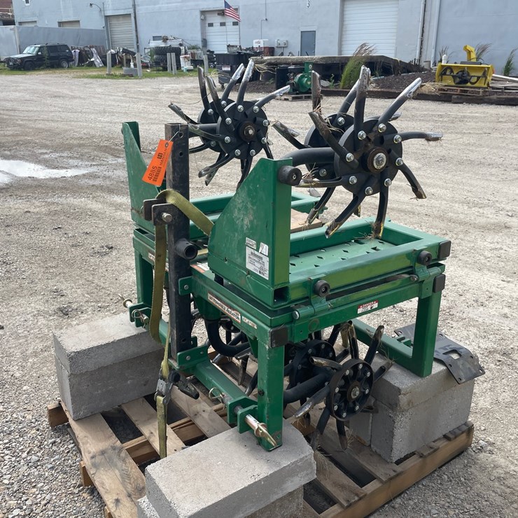 #4885 • Billy Goat AET60 60" Towable Aerator