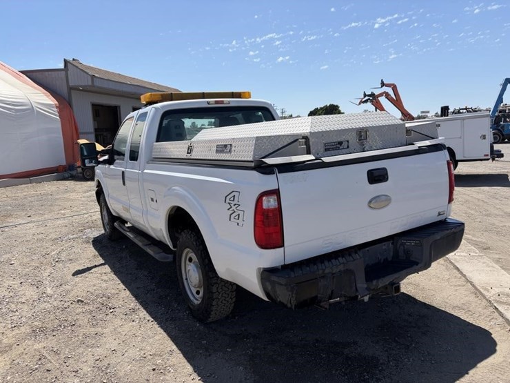 2011-ford-f250-image-4
