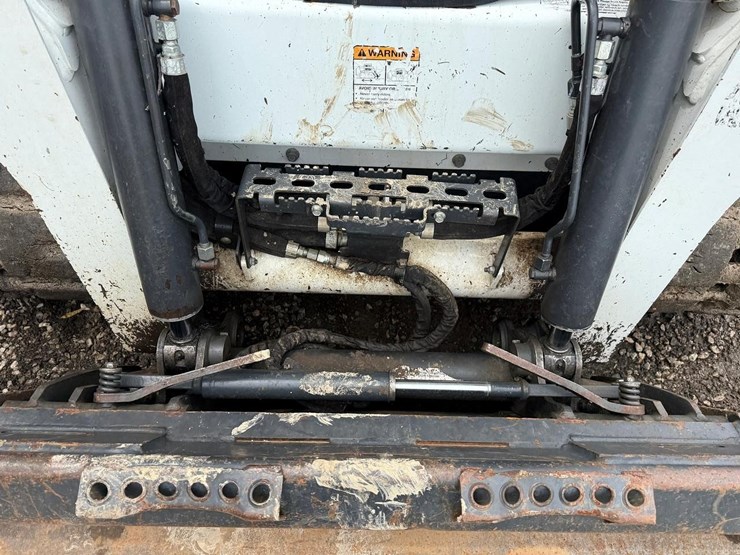 2017-bobcat-t770-image-10