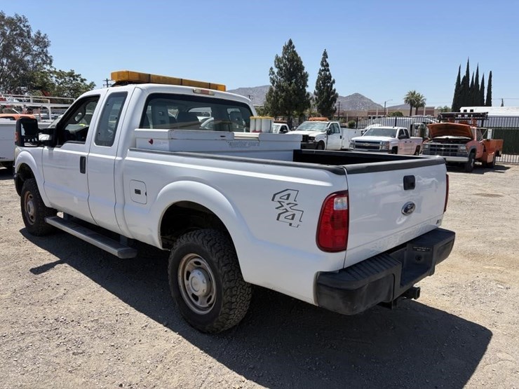 2011-ford-f250-image-4