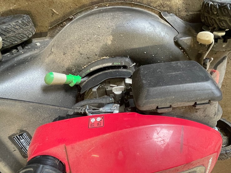#7927-•-honda-hrn-216-self-propelled-lawn-mower-image-8
