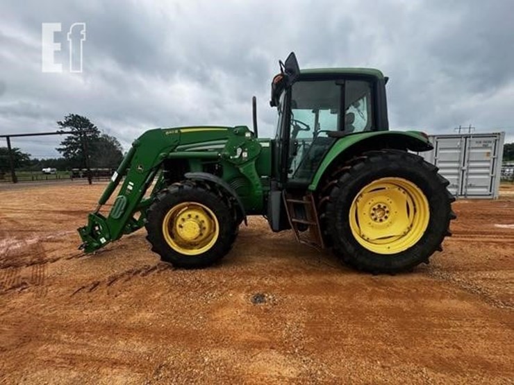 2011-john-deere-7130-image-3