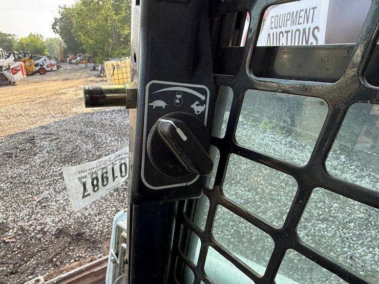 2016-bobcat-s450-image-20