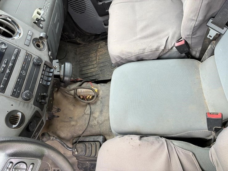 2012-ford-f450-image-25