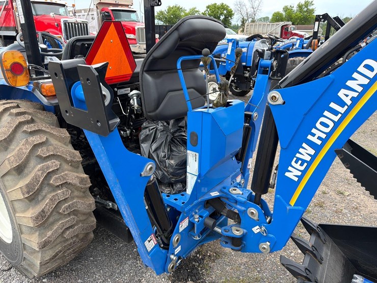 new-holland-workmaster-35-image-8