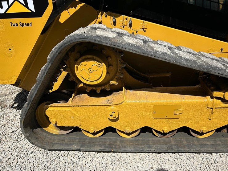 2018-caterpillar-299d2-xps-image-13