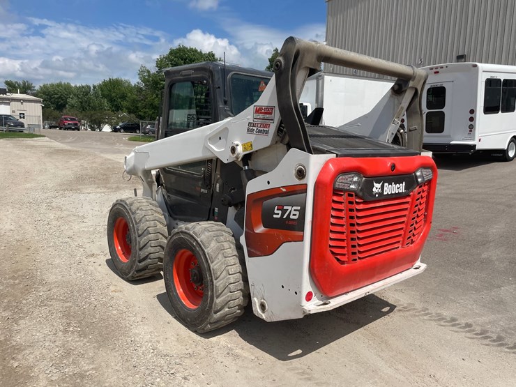 2023-bobcat-s76-image-30