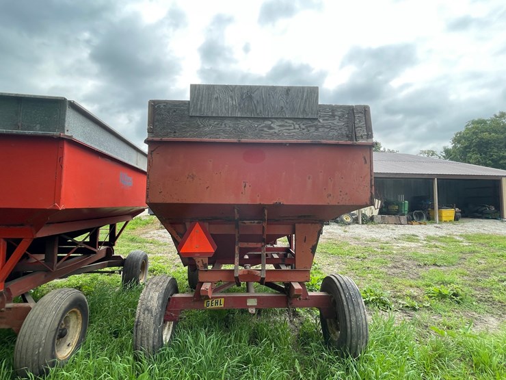 #8315-•-knowles-g900-feed-wagon-gravity-box-image-6