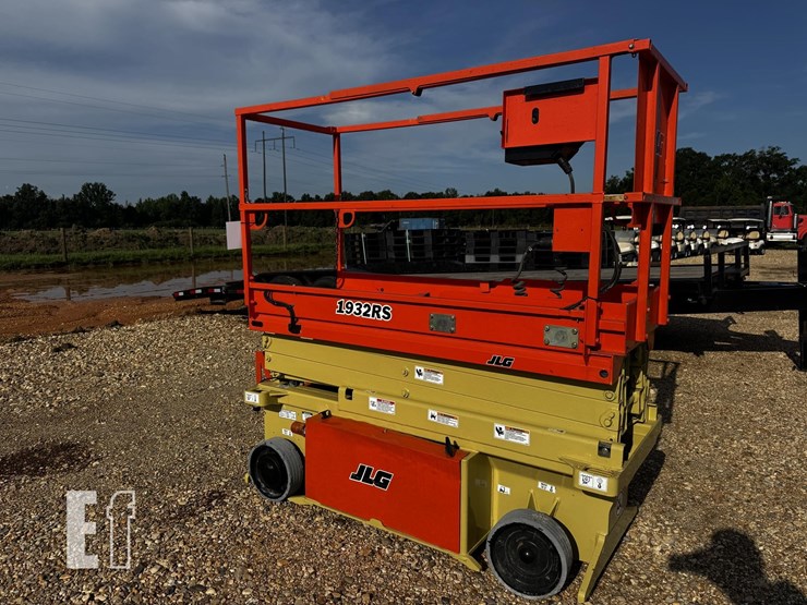 jlg-1932rs-image-1