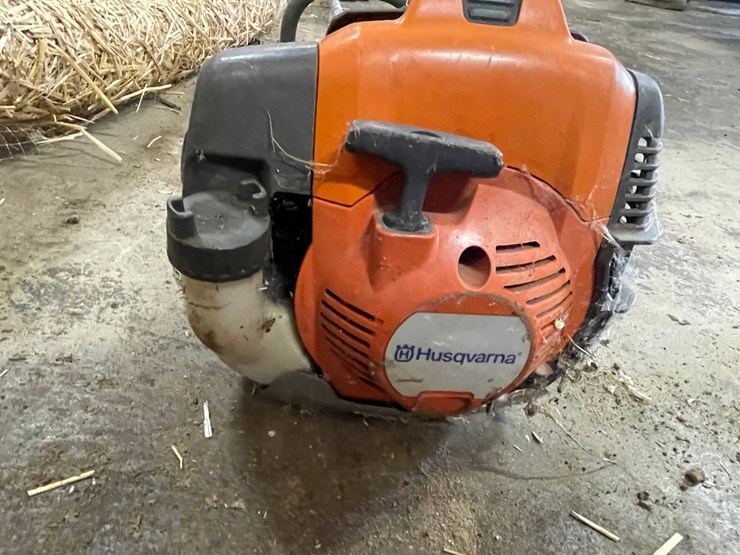 #7920-•-husqvarna-t225-ls-trimmer-image-2