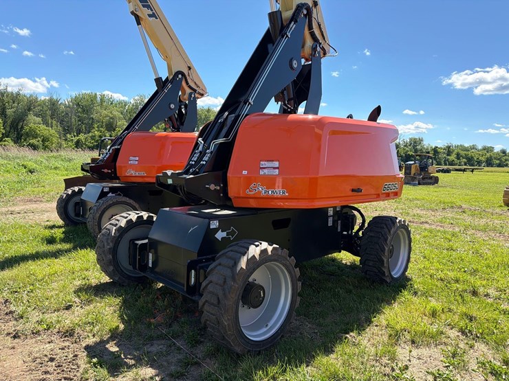 jlg-660sj-image-2