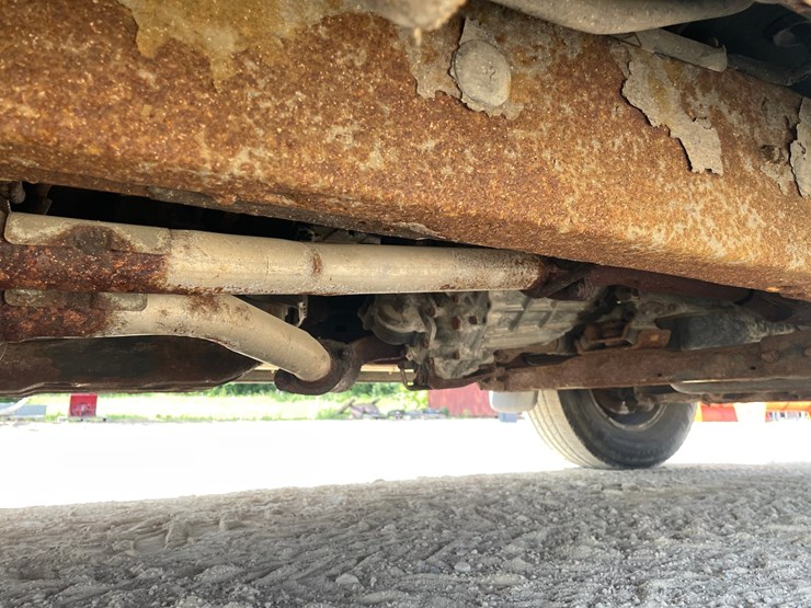 2003-toyota-sequoia-image-133