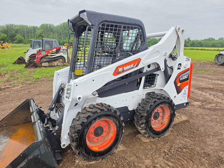 2024-bobcat-s590-image-2