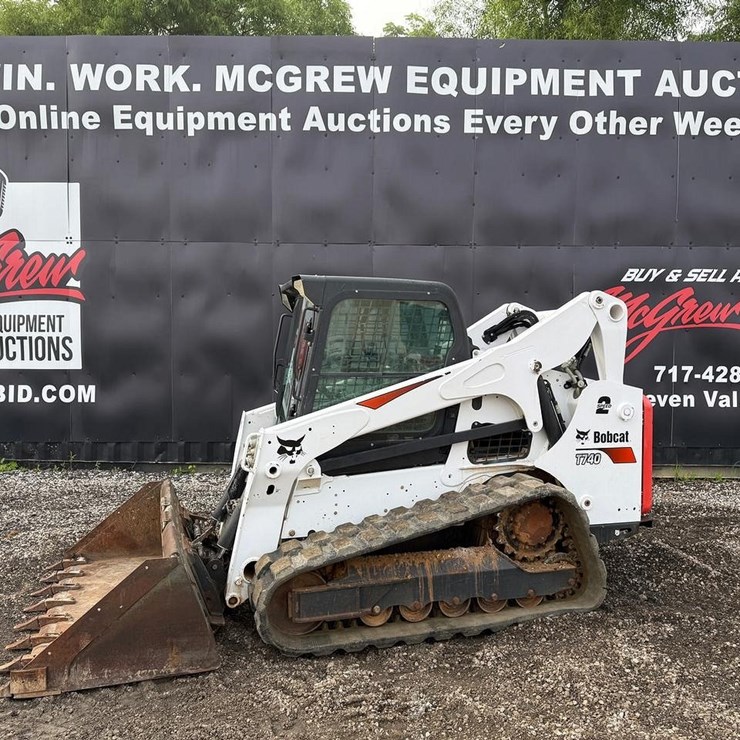 2019 BOBCAT T740