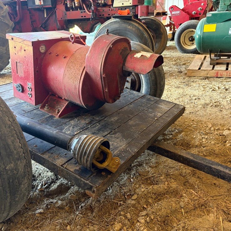 #8350 • WinPower MFG CO Tractor Driven Alternator