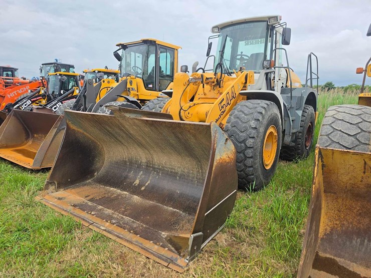 liebherr-l544-image-1