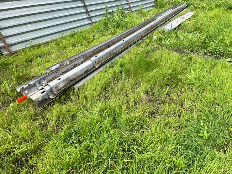 #8346-•-galvanized-guard-rail-image-1