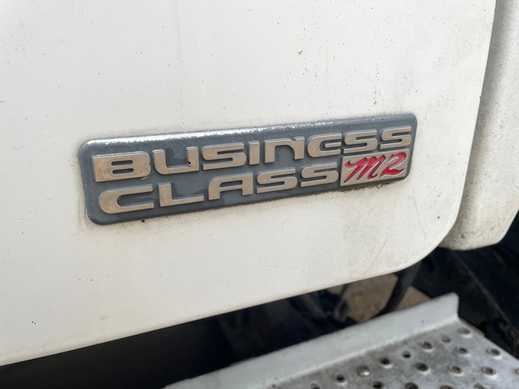 #100-•-2005-freightliner-corp-business-class-m2-straight-truck-(has-wi-title)-image-11