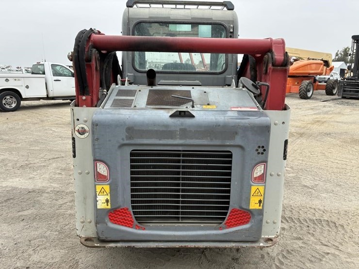2019-takeuchi-tl10v2-image-14