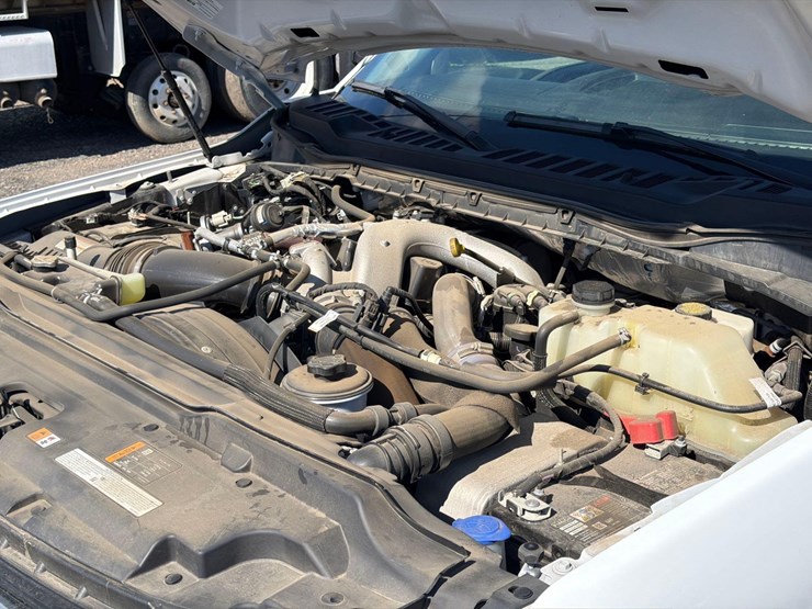 2024-ford-f550-image-26