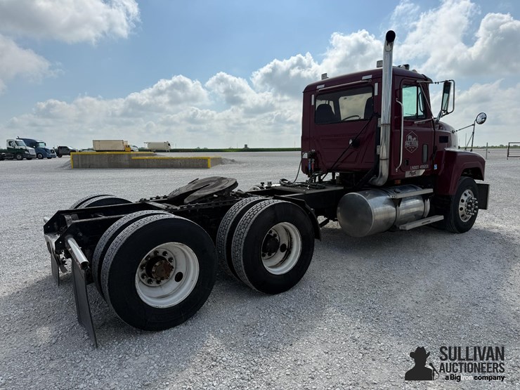 2000-mack-ch600-image-5