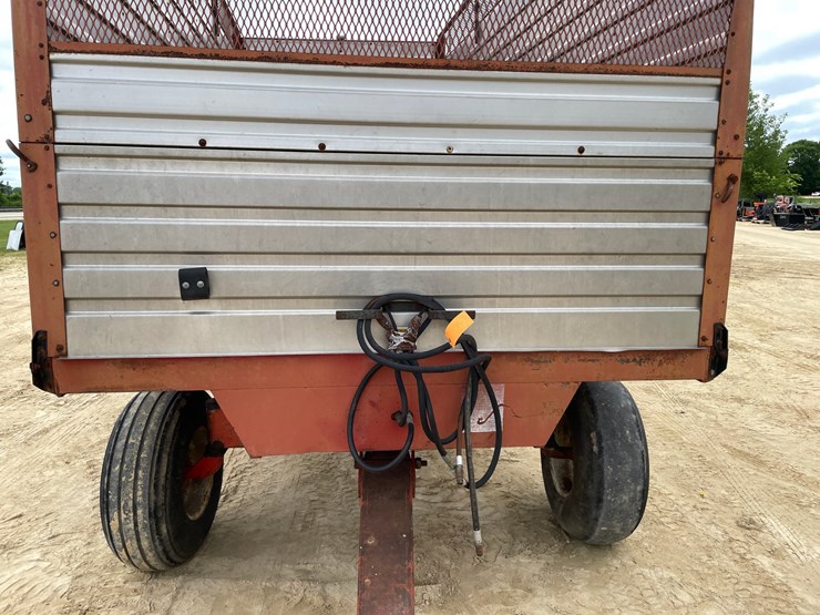 #408-•-h-&-s-18'-chopper-box-image-24