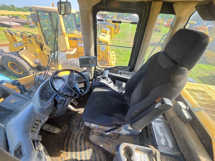komatsu-wa450-image-19