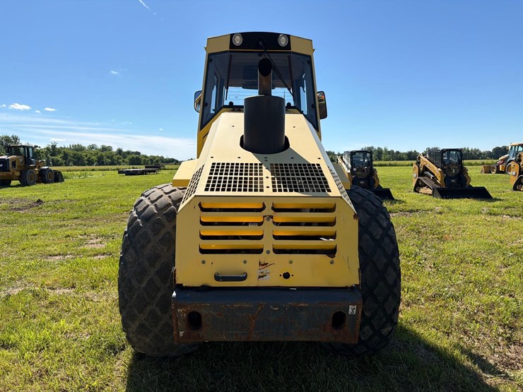 bomag-bw211d-40-image-6