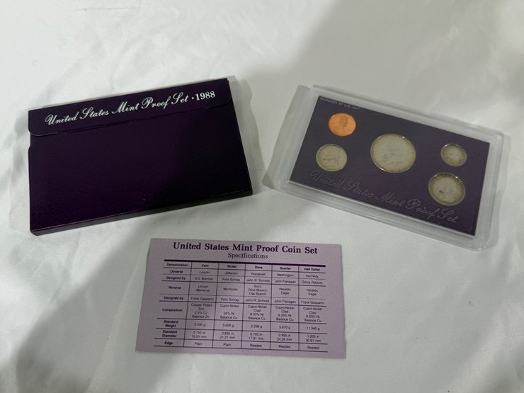 #40044-•-(10)-u.s.-mint-coinsets-from-1980's-image-36