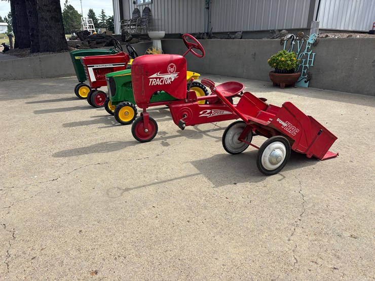amf-2-speed-pedal-tractor-image-11