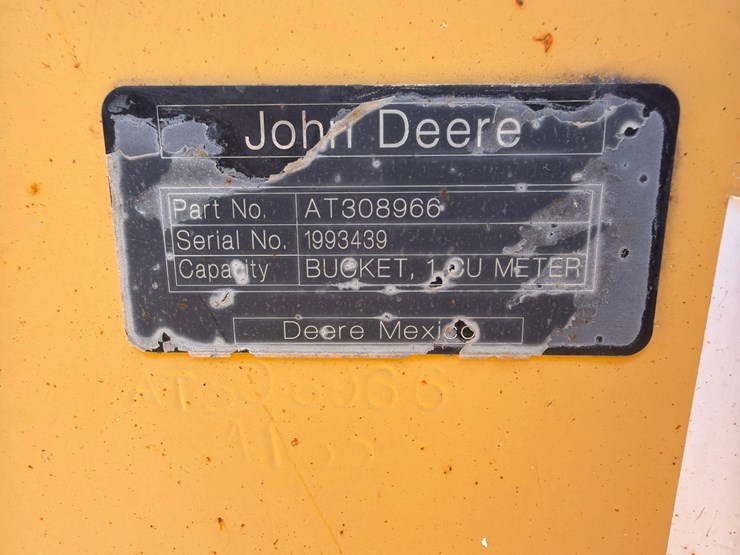 john-deere-310-image-12