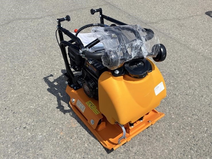 c80t-plate-compactor-image-2