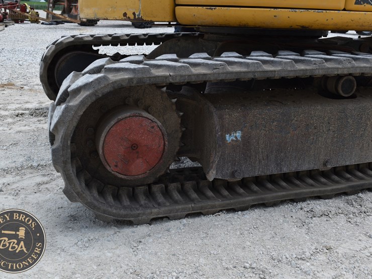 2020-deere-35g-image-36