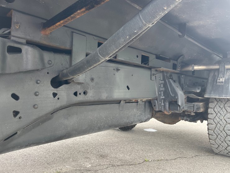 2021-chevrolet-3500-image-31