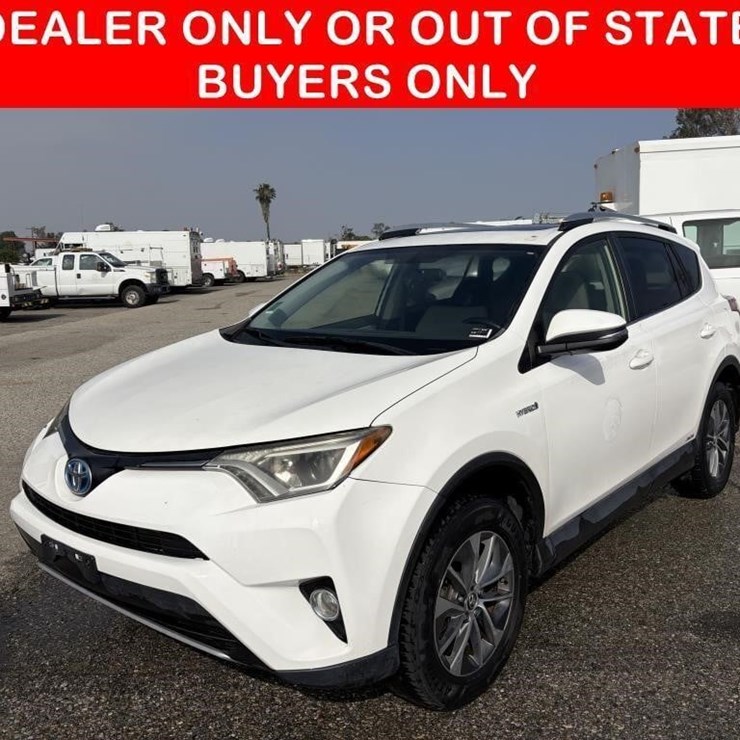 2016 TOYOTA RAV4