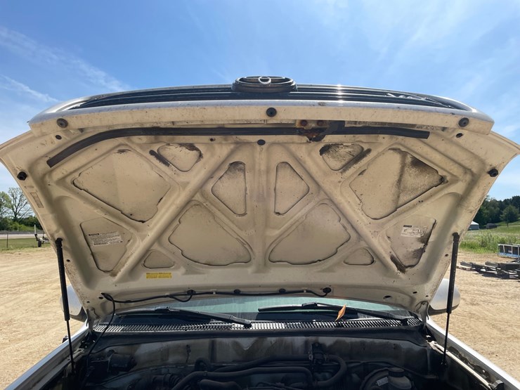 2003-toyota-sequoia-image-108