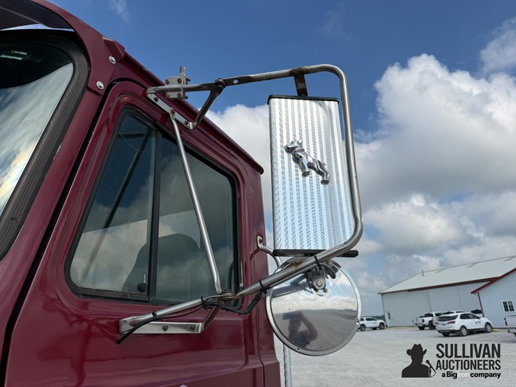 2000-mack-ch600-image-16