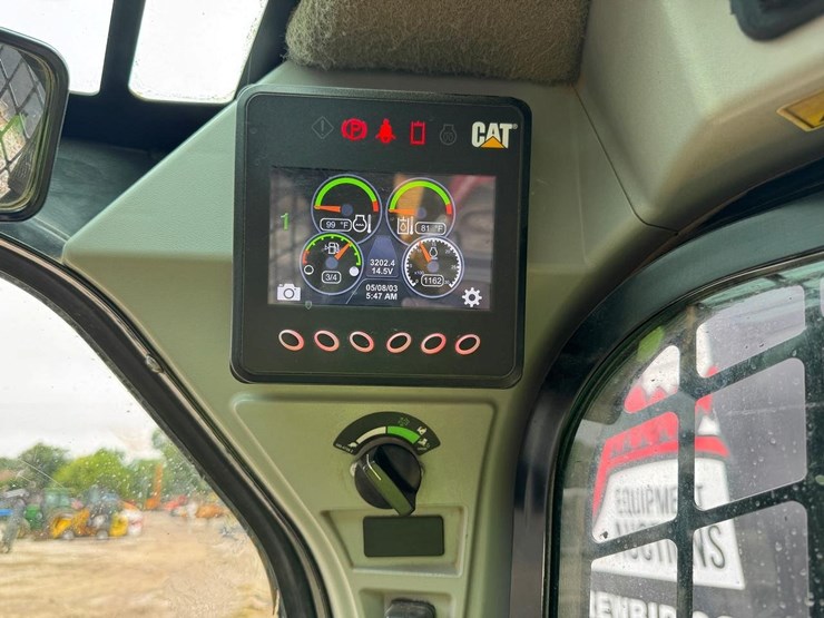 2023-caterpillar-259d3-image-25